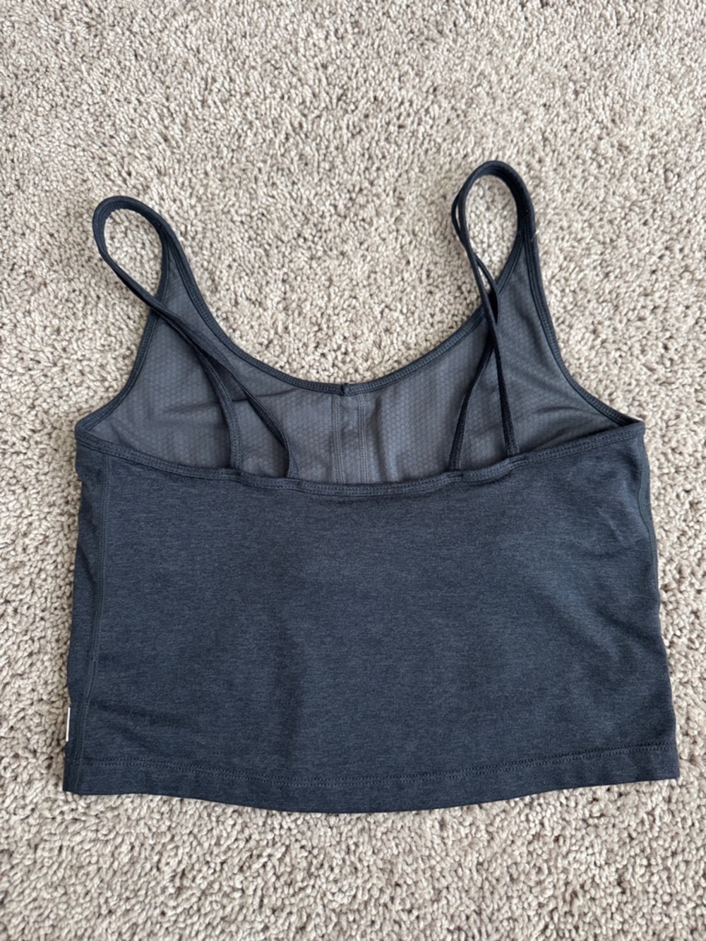 Vuori Women's Halo Performance Crop in Heather Azure Blue - Picture 2 of 6